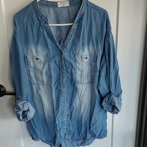 Zenana Outfitters Light Blue Denim Top